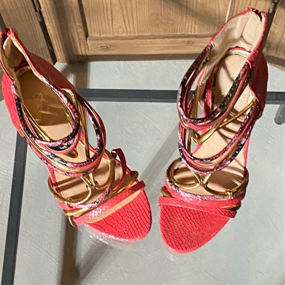 Exotic Hot Pink & Snake print & Gold strap, Stoestiletto Heels - Picture 13 of 14